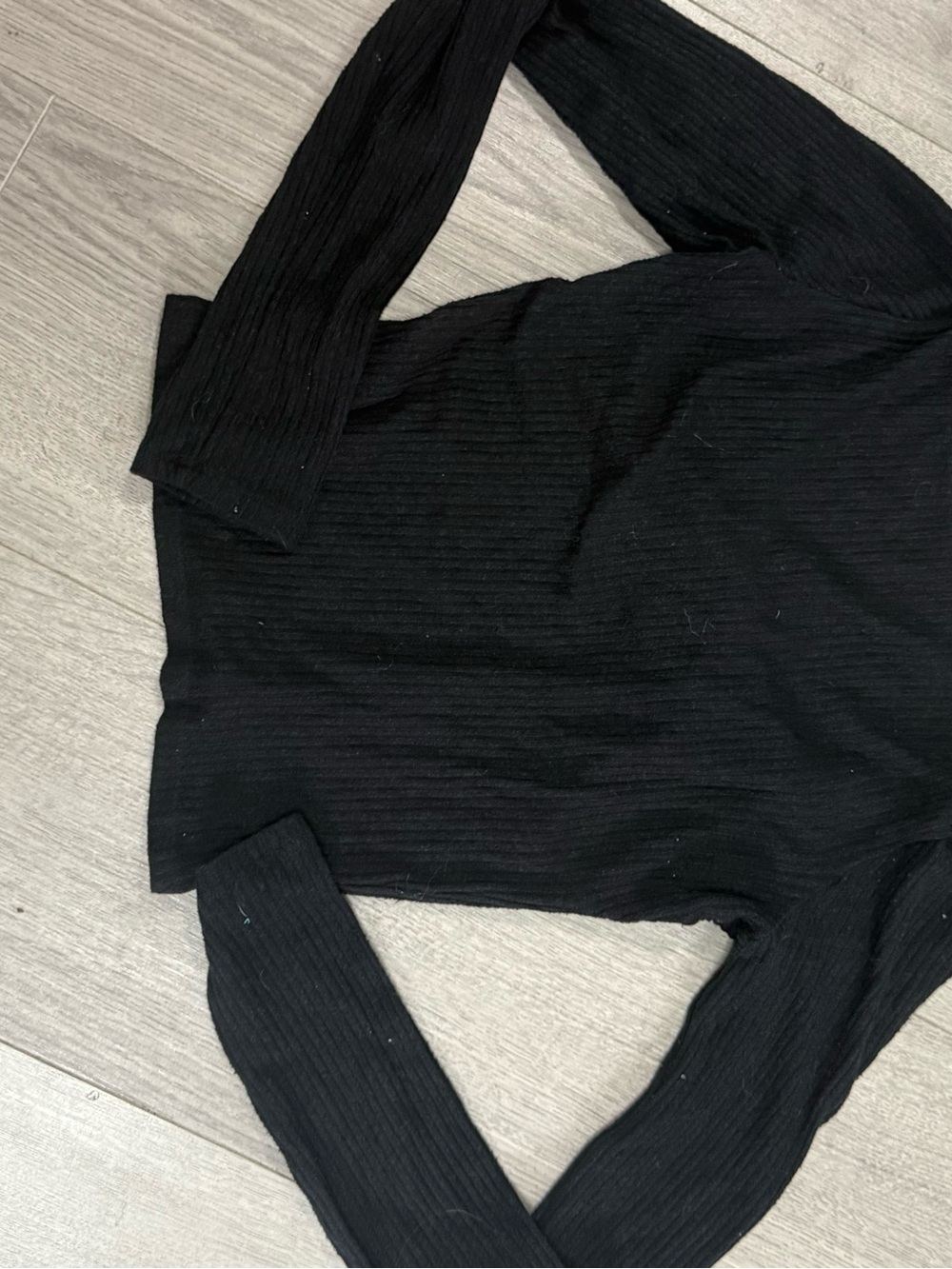 Hollister Black Ribbed Long Sleeve Scoop Tie Top - Picture 7 of 7
